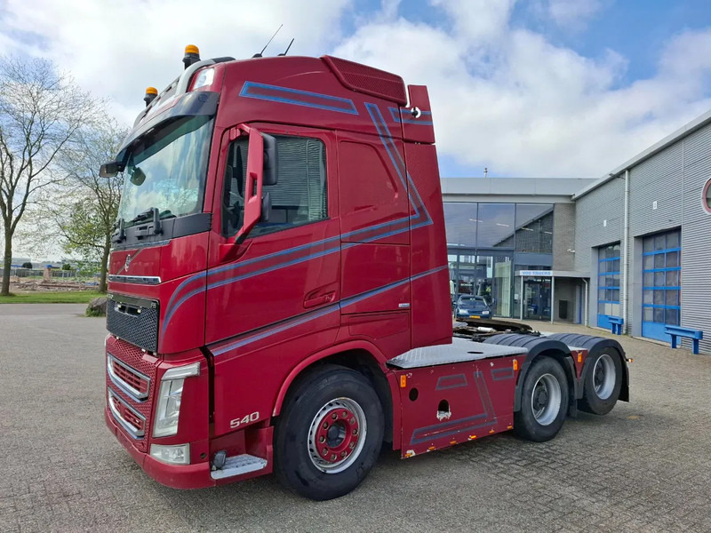 Volvo FH4-540 / 6X4 / BIG AXLE / HYDRAULICS / VEB+ / DYNAMIC STEERING / NAVI / ACC / LWDS / FULL-AIR / LEATHER / AUTOMATIC / EURO-6 / - Tractor unit: picture 1 Volvo FH4-540 / 6X4 / BIG AXLE / HYDRAULICS / VEB+ / DYNAMIC STEERING / NAVI / ACC / LWDS / FULL-AIR / LEATHER / AUTOMATIC / EURO-6 / - Tractor unit: picture 1