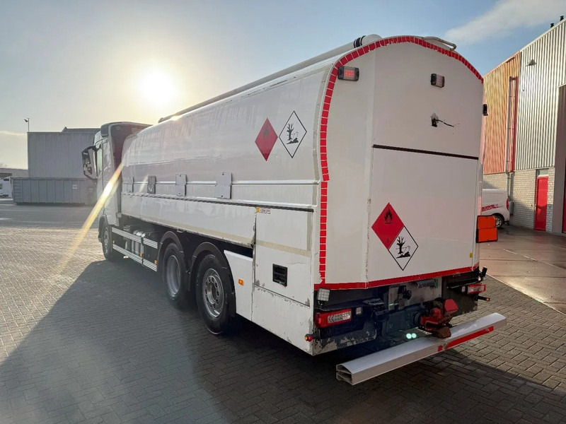 Volvo FH5-500 6X2 / ENGINE RUNNING / LIFT+LENKACHSE / FULL AIR / ADR / EUROTANK / 9-TON FRONT AXLE / I-SAVE / EURO-6 / 2022 - Tanker truck: picture 3 Volvo FH5-500 6X2 / ENGINE RUNNING / LIFT+LENKACHSE / FULL AIR / ADR / EUROTANK / 9-TON FRONT AXLE / I-SAVE / EURO-6 / 2022 - Tanker truck: picture 3