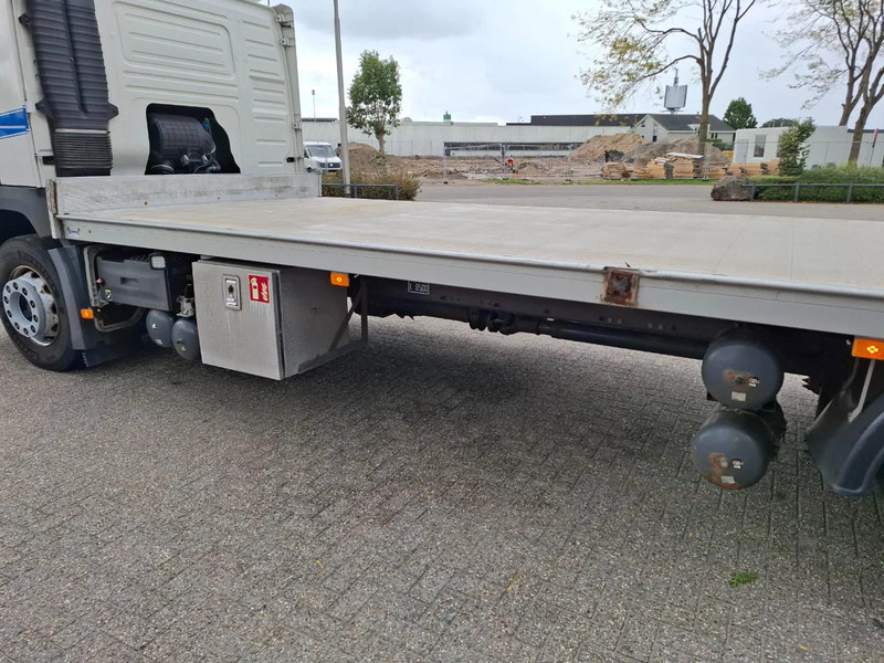 Volvo FM11-330 / ONLY:376356 KM / NAVI / FULL-AIR / LWDS / AIRCO / AUTOMATIC / EURO-6 / 2016 leasing Volvo FM11-330 / ONLY:376356 KM / NAVI / FULL-AIR / LWDS / AIRCO / AUTOMATIC / EURO-6 / 2016: picture 8