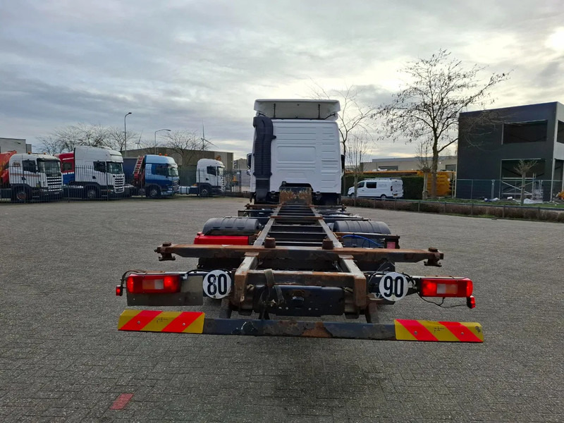 Volvo FM11-450 / VEB / FULL-AIR / 706585 KM / LWDS / AIRCO / BDF SYSTEM / AUTOMATIC / EURO-6 / 2016 - Container transporter/ Swap body truck: picture 4 Volvo FM11-450 / VEB / FULL-AIR / 706585 KM / LWDS / AIRCO / BDF SYSTEM / AUTOMATIC / EURO-6 / 2016 - Container transporter/ Swap body truck: picture 4