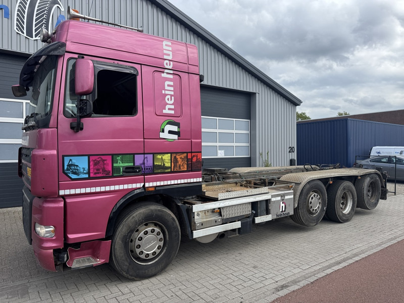 DAF XF-510 8x2 Chassis, Manual - Cab chassis truck: picture 1 DAF XF-510 8x2 Chassis, Manual - Cab chassis truck: picture 1