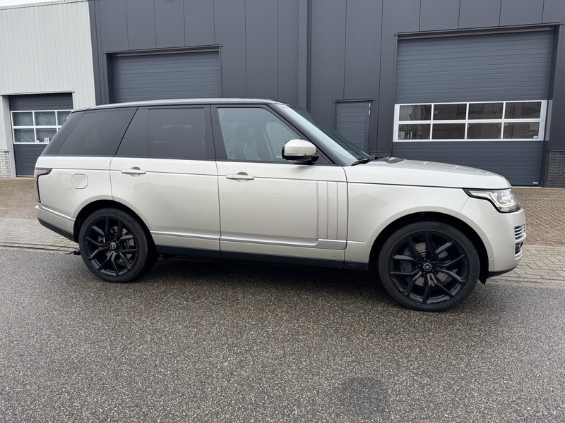 Land Rover Range Rover 4.4 SDV8, Autobio,Std-Heiz,Massage,Soft-Close, Full - Car: picture 2 Land Rover Range Rover 4.4 SDV8, Autobio,Std-Heiz,Massage,Soft-Close, Full - Car: picture 2