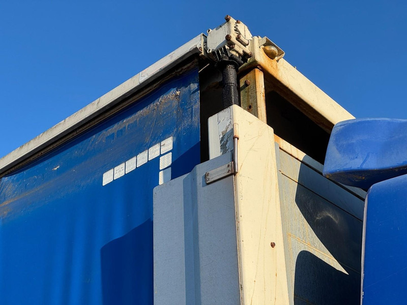 Renault Premium 410.26, Chicken, Hühner, Kippen, Galinhas - Livestock truck: picture 5 Renault Premium 410.26, Chicken, Hühner, Kippen, Galinhas - Livestock truck: picture 5