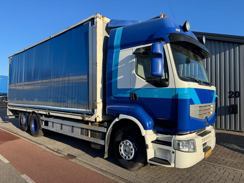 Renault Premium 410.26, Chicken, Hühner, Kippen, Galinhas - Livestock truck: picture 1 Renault Premium 410.26, Chicken, Hühner, Kippen, Galinhas - Livestock truck: picture 1