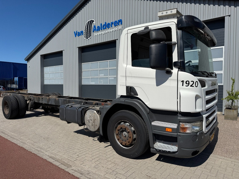 Scania P230 Retarder/Wb:630 cm /920Chassis - Cab chassis truck: picture 1 Scania P230 Retarder/Wb:630 cm /920Chassis - Cab chassis truck: picture 1