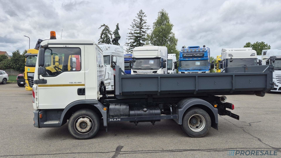MAN TGL 12.180 4x2 BB EURO 3 - Hákový nosič kontejnerů - Hook lift truck: picture 3 MAN TGL 12.180 4x2 BB EURO 3 - Hákový nosič kontejnerů - Hook lift truck: picture 3