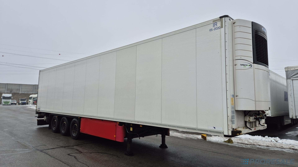 SCHMITZ CARGOBULL SKO 24/L - 13.4 FP60 - mrazírenský návěs + diesel-elektrický agregát VECTOR 1550 - Refrigerator semi-trailer: picture 1 SCHMITZ CARGOBULL SKO 24/L - 13.4 FP60 - mrazírenský návěs + diesel-elektrický agregát VECTOR 1550 - Refrigerator semi-trailer: picture 1