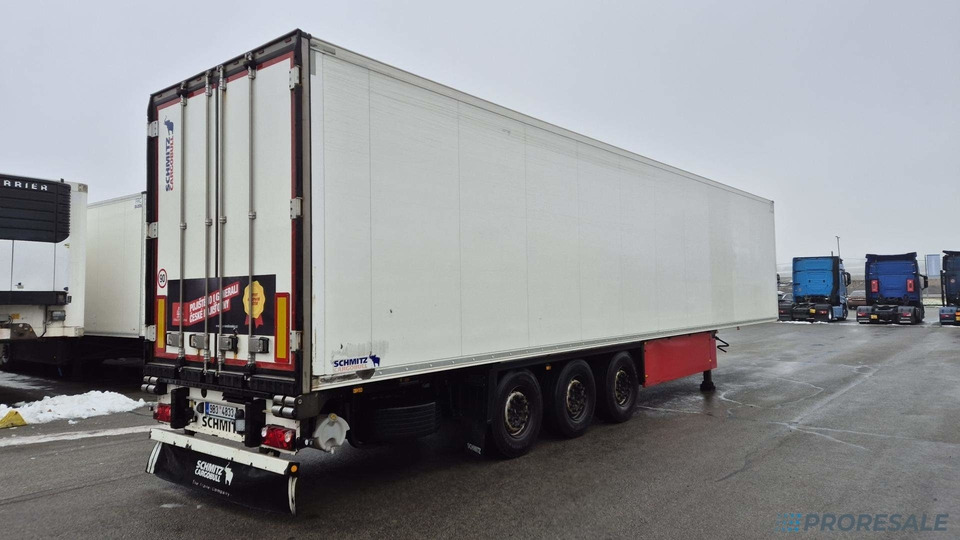 SCHMITZ CARGOBULL SKO 24/L - 13.4 FP60 - mrazírenský návěs + diesel-elektrický agregát VECTOR 1550 - Refrigerator semi-trailer: picture 3 SCHMITZ CARGOBULL SKO 24/L - 13.4 FP60 - mrazírenský návěs + diesel-elektrický agregát VECTOR 1550 - Refrigerator semi-trailer: picture 3