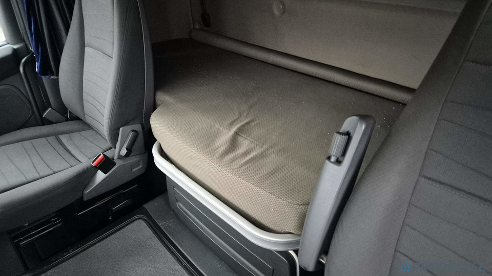 SCANIA R440 HIGH LINE EURO 5/EEV - Tractor unit: picture 5 SCANIA R440 HIGH LINE EURO 5/EEV - Tractor unit: picture 5