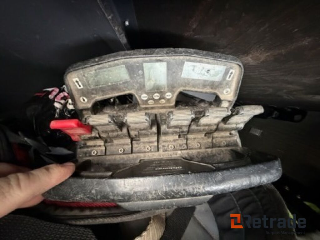 Dropside/ Flatbed truck, Crane truck 2012mod.VOLVO FM 420hk: picture 28