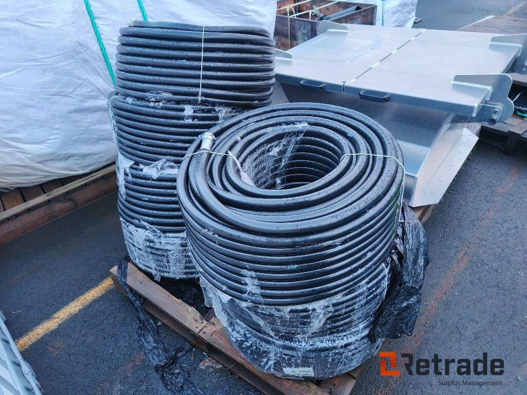 630m Ny luft/vann slange, 25x31 Reinforced PVC Hose - Tool/ Equipment: picture 3 630m Ny luft/vann slange, 25x31 Reinforced PVC Hose - Tool/ Equipment: picture 3