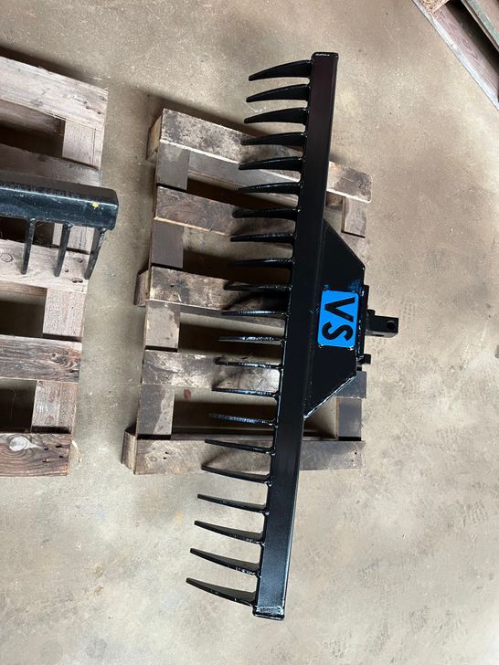 Afretter Rive for Minigraver / Leveler Rive for Mini Excavator - Tool/ Equipment: picture 2 Afretter Rive for Minigraver / Leveler Rive for Mini Excavator - Tool/ Equipment: picture 2
