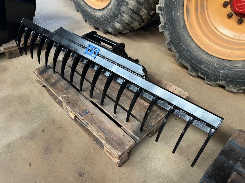 Afretter / Rive for Rendegraver/Excavator 2 M / Leveler / Rake for Backhoe/Excavator 2 M - Tool/ Equipment: picture 1 Afretter / Rive for Rendegraver/Excavator 2 M / Leveler / Rake for Backhoe/Excavator 2 M - Tool/ Equipment: picture 1