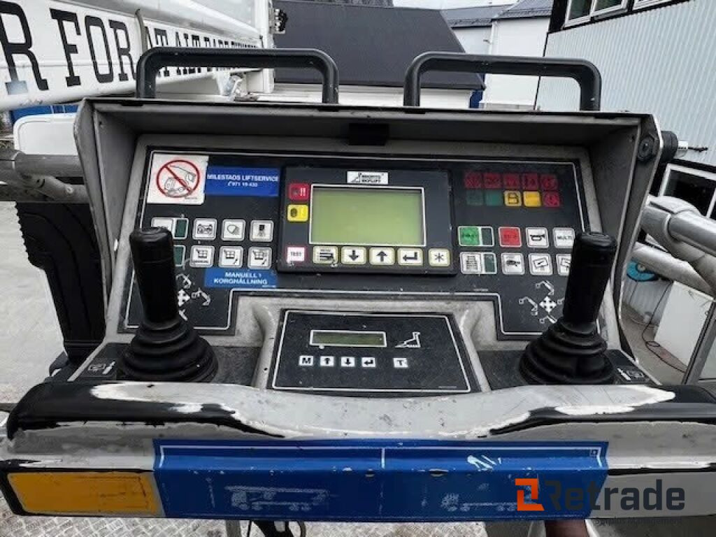 Bronto S35MDT skylift - Truck mounted aerial platform: picture 5 Bronto S35MDT skylift - Truck mounted aerial platform: picture 5