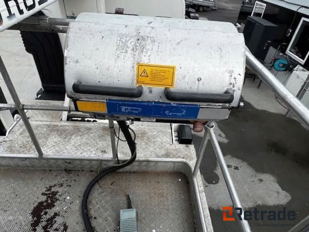 Bronto S35MDT skylift - Truck mounted aerial platform: picture 4 Bronto S35MDT skylift - Truck mounted aerial platform: picture 4