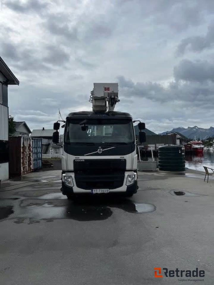 Bronto S35MDT skylift - Truck mounted aerial platform: picture 2 Bronto S35MDT skylift - Truck mounted aerial platform: picture 2