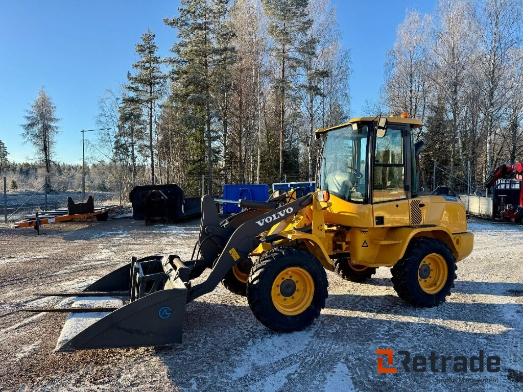 Hjullastare Volvo L30G med redskap - Construction machinery: picture 1 Hjullastare Volvo L30G med redskap - Construction machinery: picture 1
