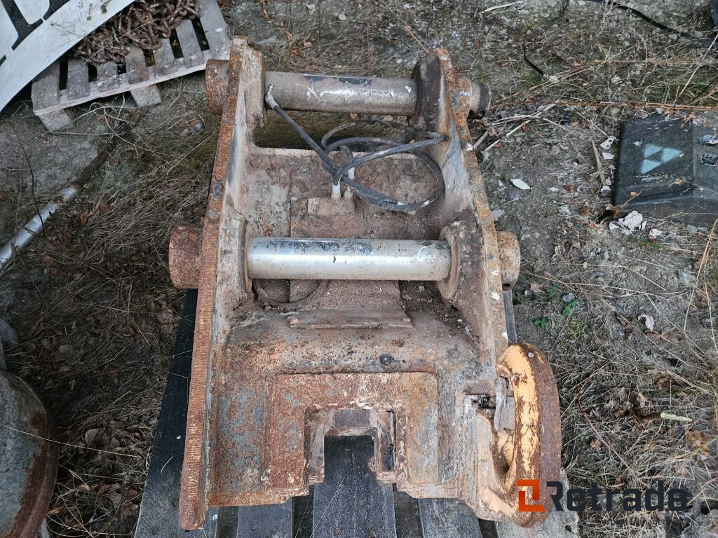 Hydrauliskt redskapsfäste Caterpillar 330 - Construction machinery: picture 2 Hydrauliskt redskapsfäste Caterpillar 330 - Construction machinery: picture 2