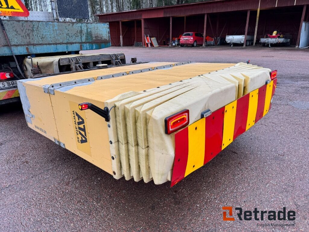 Dropside/ Flatbed truck Krokbil Volvo FL 240 TMA utrustad: picture 19 Dropside/ Flatbed truck Krokbil Volvo FL 240 TMA utrustad: picture 19