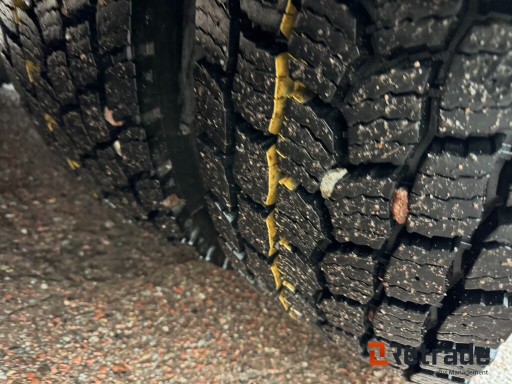 Dropside/ Flatbed truck Krokbil Volvo FL 240 TMA utrustad: picture 18 Dropside/ Flatbed truck Krokbil Volvo FL 240 TMA utrustad: picture 18