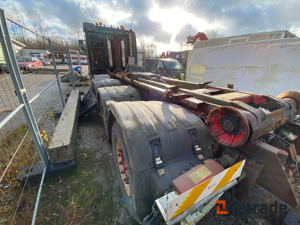 Lastväxlare Tridem Volvo FH 480-37 Reservdelsbil - Hook lift truck: picture 4 Lastväxlare Tridem Volvo FH 480-37 Reservdelsbil - Hook lift truck: picture 4