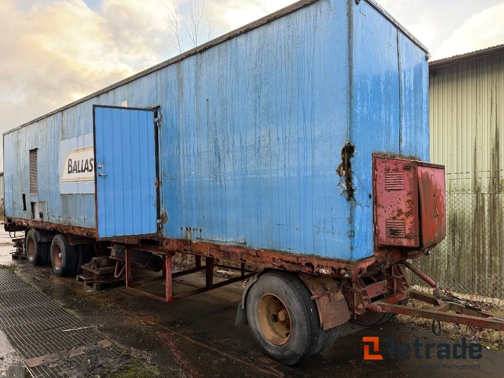 Släpvagn med skåp - Closed box trailer: picture 3 Släpvagn med skåp - Closed box trailer: picture 3