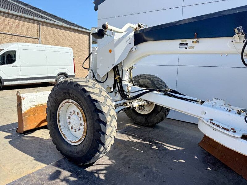 Grader Cat 120M - CE / Front Blade + Ripper / Auto Greasing: picture 15