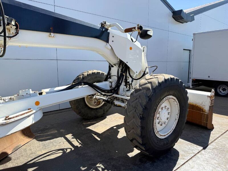Grader Cat 120M - CE / Front Blade + Ripper / Auto Greasing: picture 16