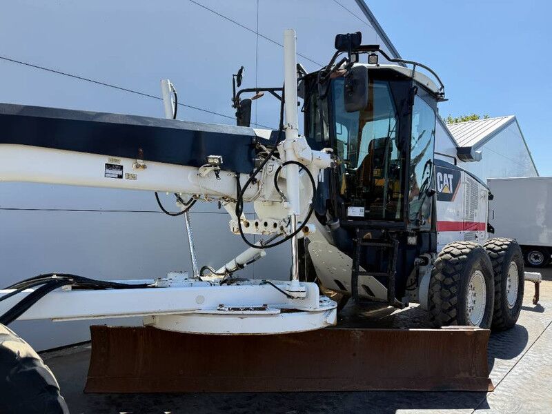 Grader Cat 120M - CE / Front Blade + Ripper / Auto Greasing: picture 18