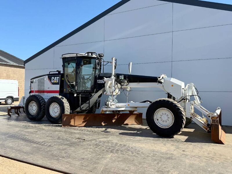 Grader Cat 120M - CE / Front Blade + Ripper / Auto Greasing: picture 6