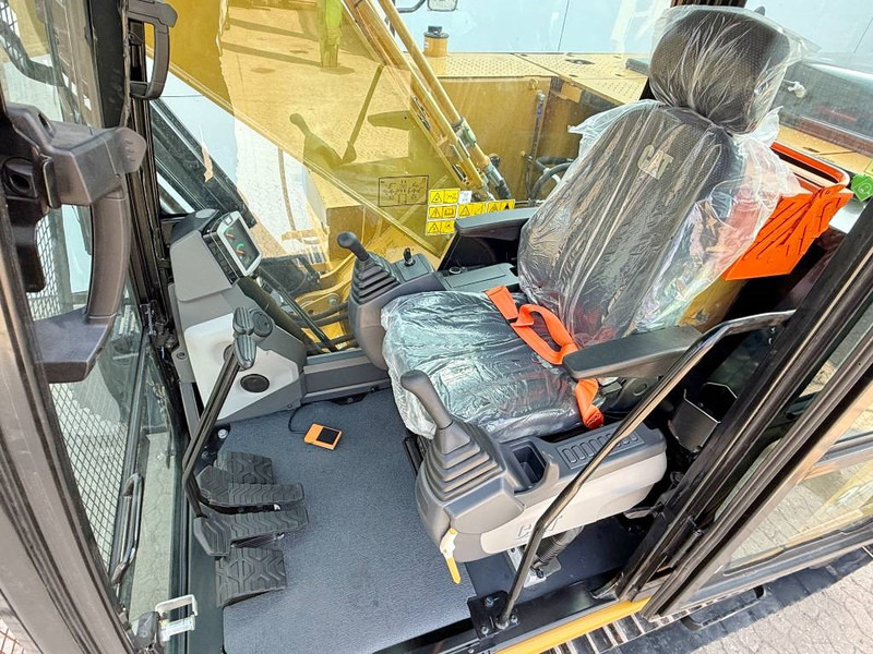 New Crawler excavator Cat 323D3 *2025 Model* - Hammer Lines: picture 8