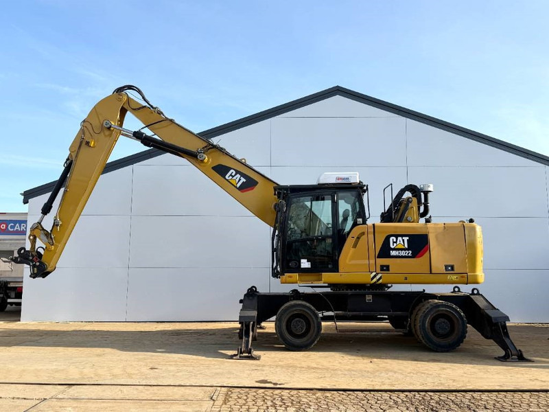 Cat MH3022 - Dutch Machine / Rear + Side Camera - Waste/ Industry handler: picture 3 Cat MH3022 - Dutch Machine / Rear + Side Camera - Waste/ Industry handler: picture 3