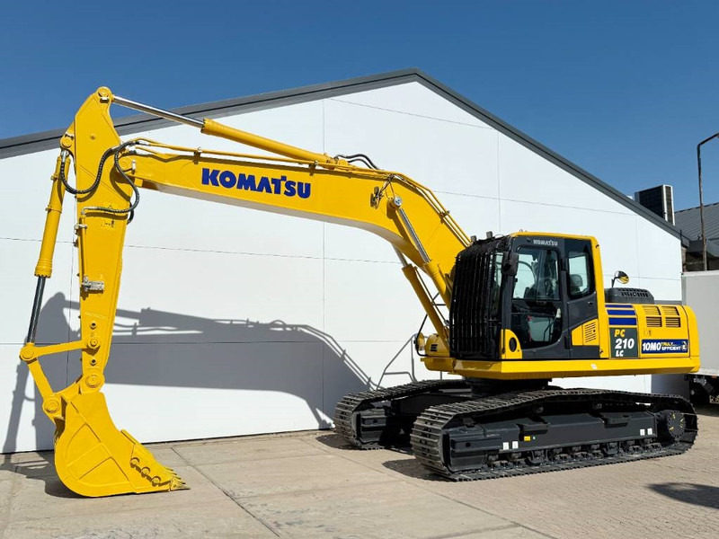 Komatsu PC210LC-10M0 - New / Unused / Hammer Lines - Crawler excavator: picture 2 Komatsu PC210LC-10M0 - New / Unused / Hammer Lines - Crawler excavator: picture 2