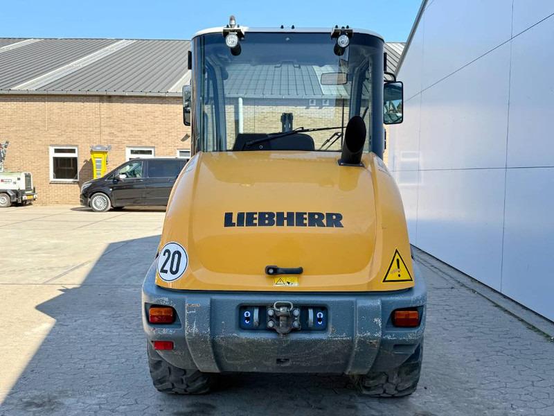Liebherr L506C - German Machine / Quick Coupler - Wheel loader: picture 4 Liebherr L506C - German Machine / Quick Coupler - Wheel loader: picture 4