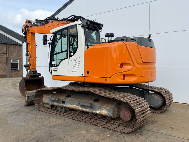 Liebherr R920 Compact - Blade / Triple Boom / Quick Coupler - Crawler excavator: picture 3 Liebherr R920 Compact - Blade / Triple Boom / Quick Coupler - Crawler excavator: picture 3