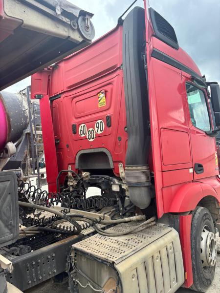 Mercedes Arocs 1846 - Tipper: picture 5 Mercedes Arocs 1846 - Tipper: picture 5