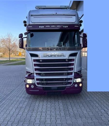 Scania R R 580 - Tractor unit: picture 1 Scania R R 580 - Tractor unit: picture 1