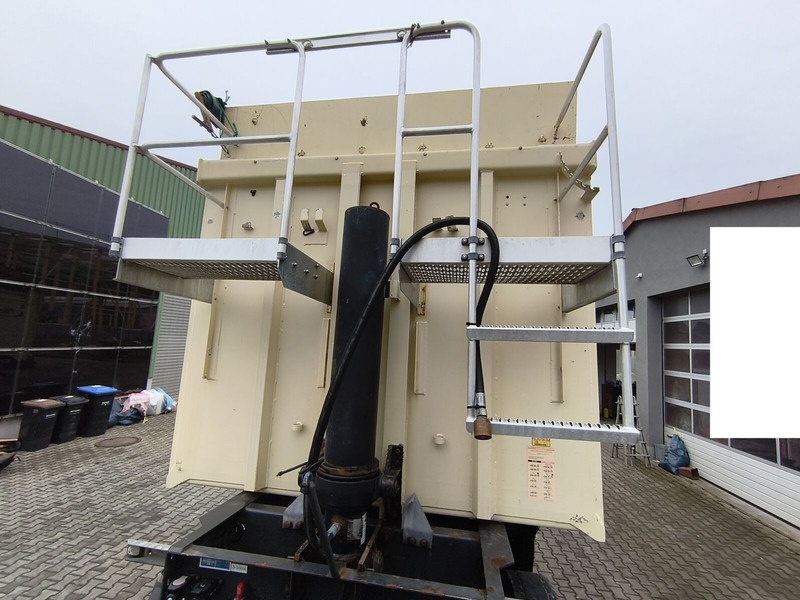 Fliegl DHKA 350 Kippmulde Plane SAF Liftachse - Tipper semi-trailer: picture 3 Fliegl DHKA 350 Kippmulde Plane SAF Liftachse - Tipper semi-trailer: picture 3