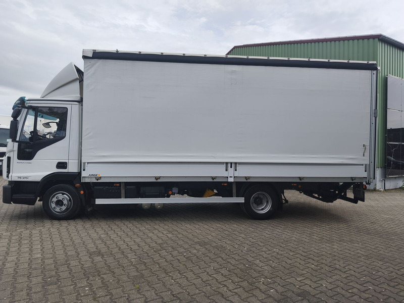 Iveco Eurocargo 75-210 - Curtain side truck: picture 5 Iveco Eurocargo 75-210 - Curtain side truck: picture 5