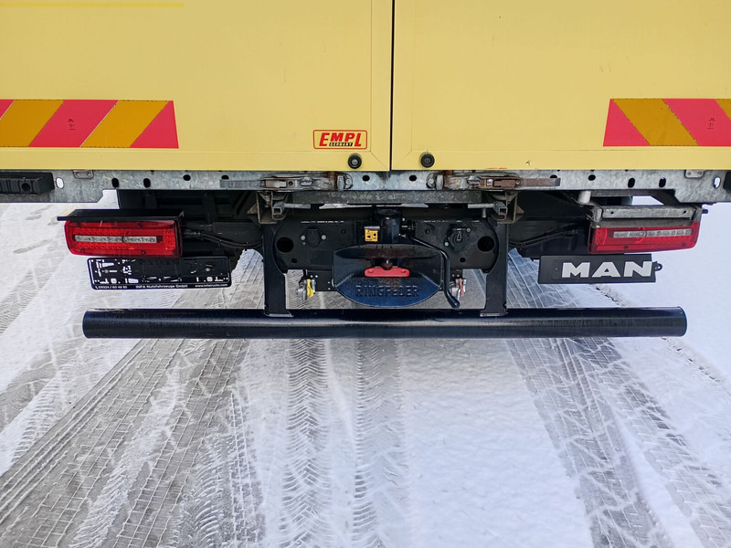 Box truck MAN Koffer 8.220 TGL Euro 6 2X Schlafplatz AHK: picture 7