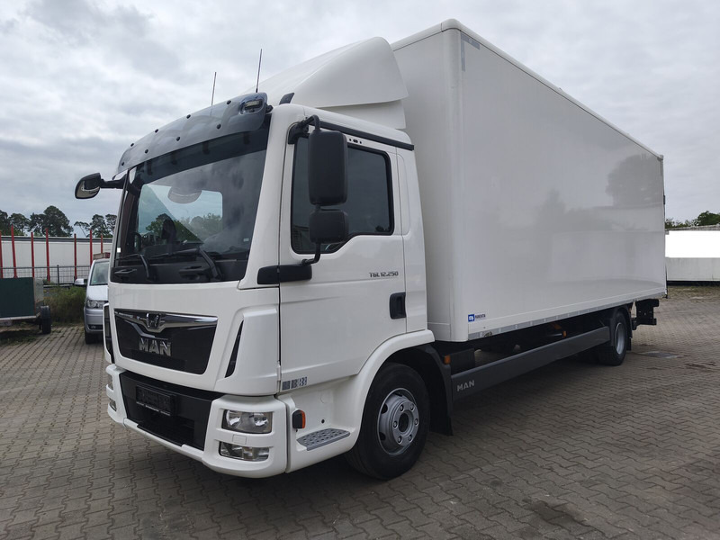 Box truck MAN TGL 12.250: picture 1