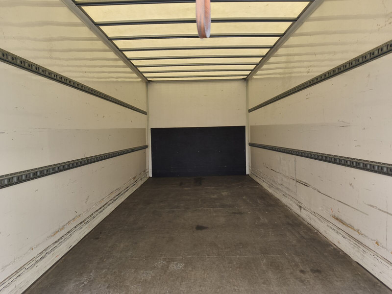Box truck MAN TGL 8.190: picture 12