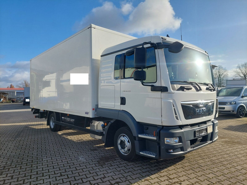 MAN TGL 8.190 L gFH Koffer LBW AHK (25) TÜV NEU - Box truck: picture 2 MAN TGL 8.190 L gFH Koffer LBW AHK (25) TÜV NEU - Box truck: picture 2