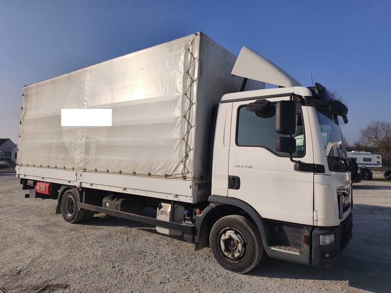 MAN TGL 8.190 Pritsche / Plane 3-Sitzer Euro 6 4x2 LBW AHK (57) - Curtain side truck: picture 2 MAN TGL 8.190 Pritsche / Plane 3-Sitzer Euro 6 4x2 LBW AHK (57) - Curtain side truck: picture 2
