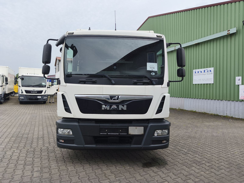 MAN TGL 8.190 gFH Koffer LBW AHK Euro 6 4x2 (14) - Box truck: picture 3 MAN TGL 8.190 gFH Koffer LBW AHK Euro 6 4x2 (14) - Box truck: picture 3
