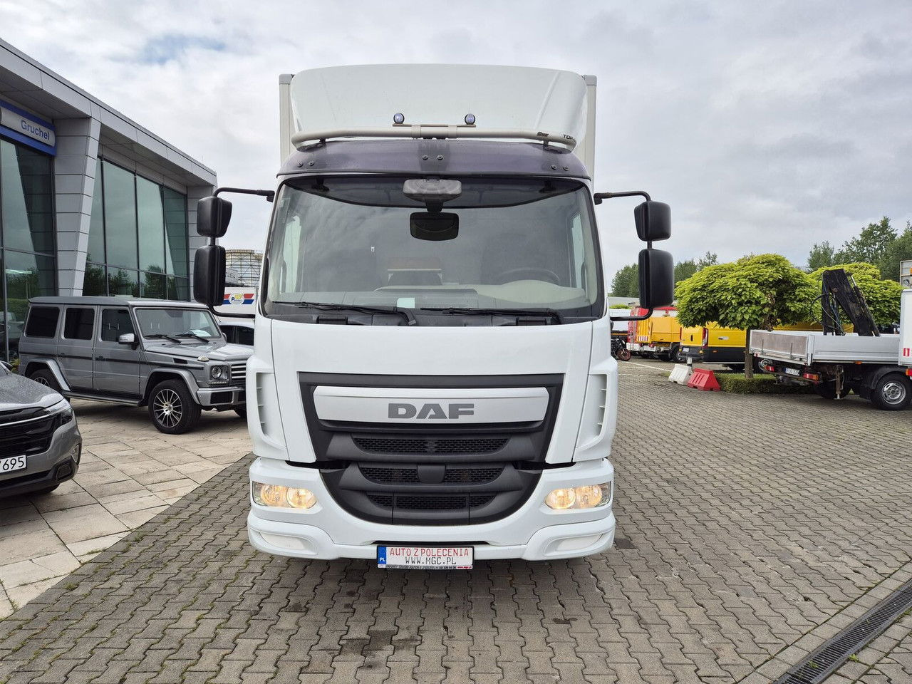DAF LF 250 FA / Euro 6 / 18 EP / 3 Seats / 1 Owner - Box truck: picture 3 DAF LF 250 FA / Euro 6 / 18 EP / 3 Seats / 1 Owner - Box truck: picture 3