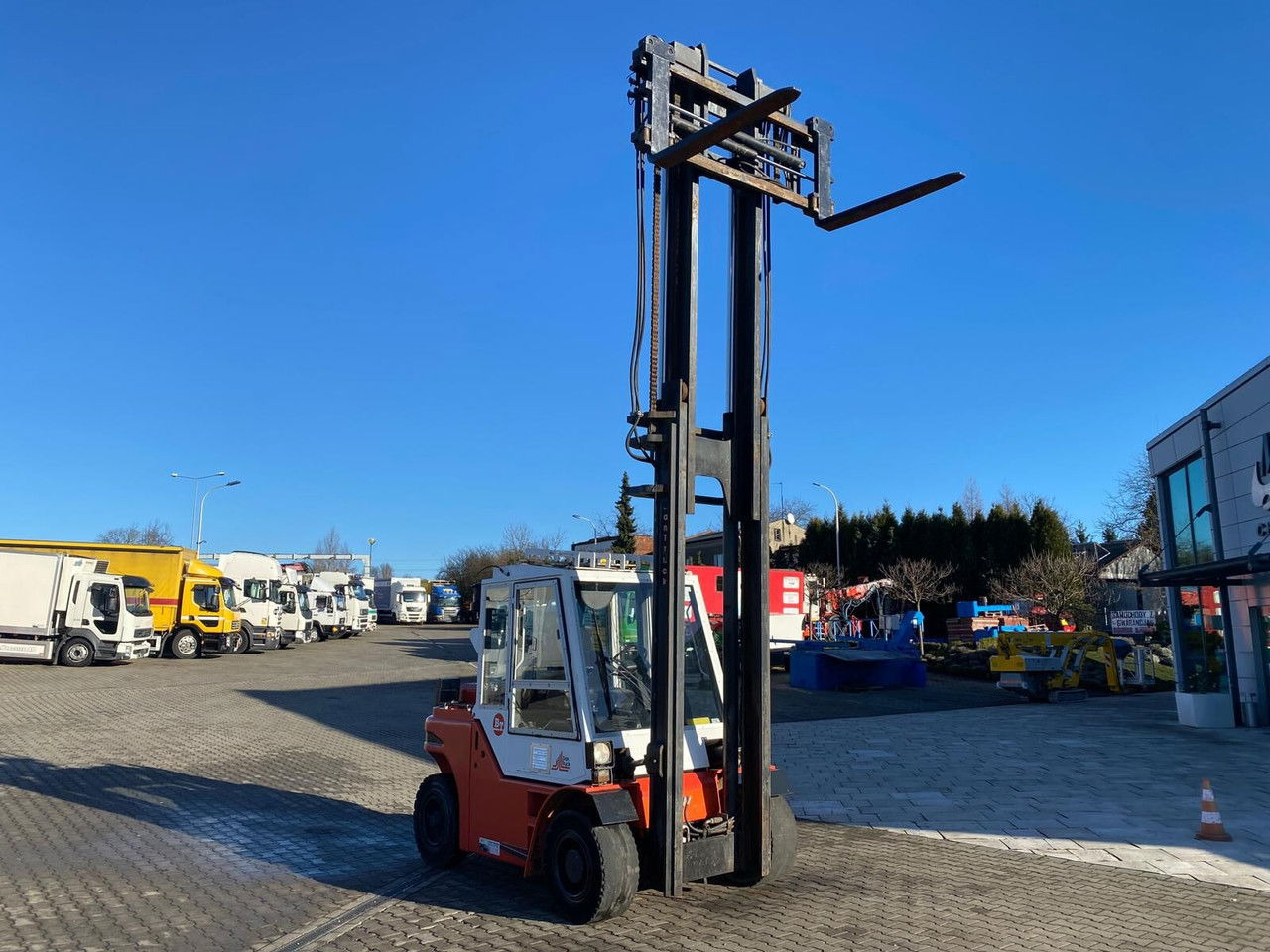 Dantruck 6009 - 6T - 1 Owner - Fresh - Duplex 6009 - 6T - 1 Owner - Fresh - Duplex - Diesel forklift: picture 1 Dantruck 6009 - 6T - 1 Owner - Fresh - Duplex 6009 - 6T - 1 Owner - Fresh - Duplex - Diesel forklift: picture 1