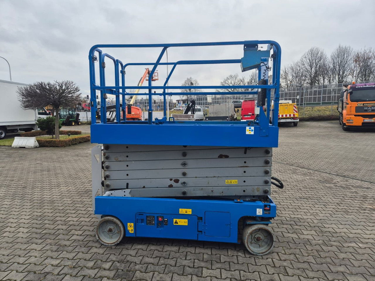 Genie GS 4047 / Electric / 4X4 / 1 owner/ Only 780MH. / GS 4047 / Electric / 4X4 / 1 owner/ Only 780MH. / Very good con - Scissor lift: picture 5 Genie GS 4047 / Electric / 4X4 / 1 owner/ Only 780MH. / GS 4047 / Electric / 4X4 / 1 owner/ Only 780MH. / Very good con - Scissor lift: picture 5