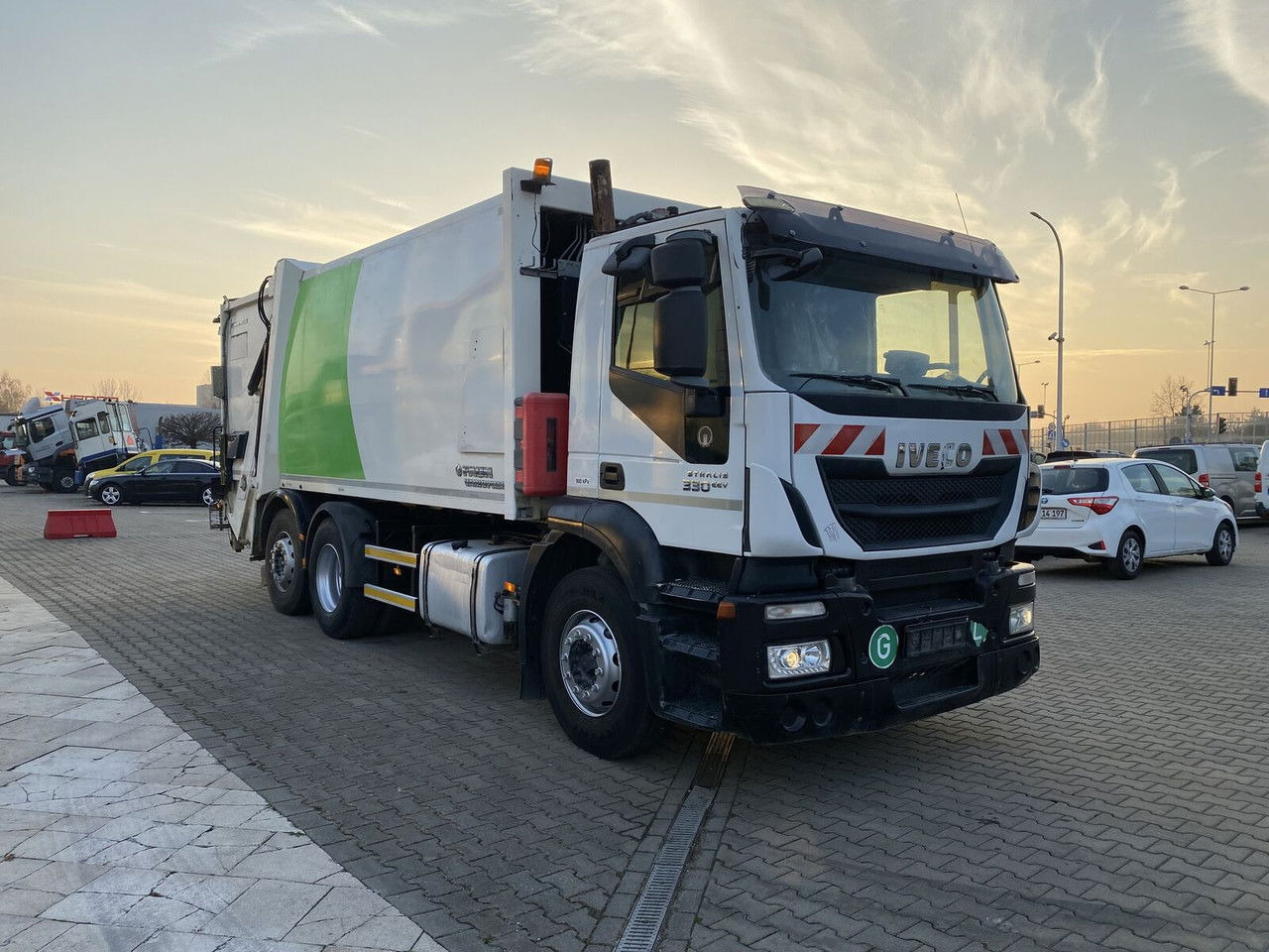IVECO Stralis 330 EEV / NO Rust / Works Great / 1 Owner - Garbage truck: picture 5 IVECO Stralis 330 EEV / NO Rust / Works Great / 1 Owner - Garbage truck: picture 5