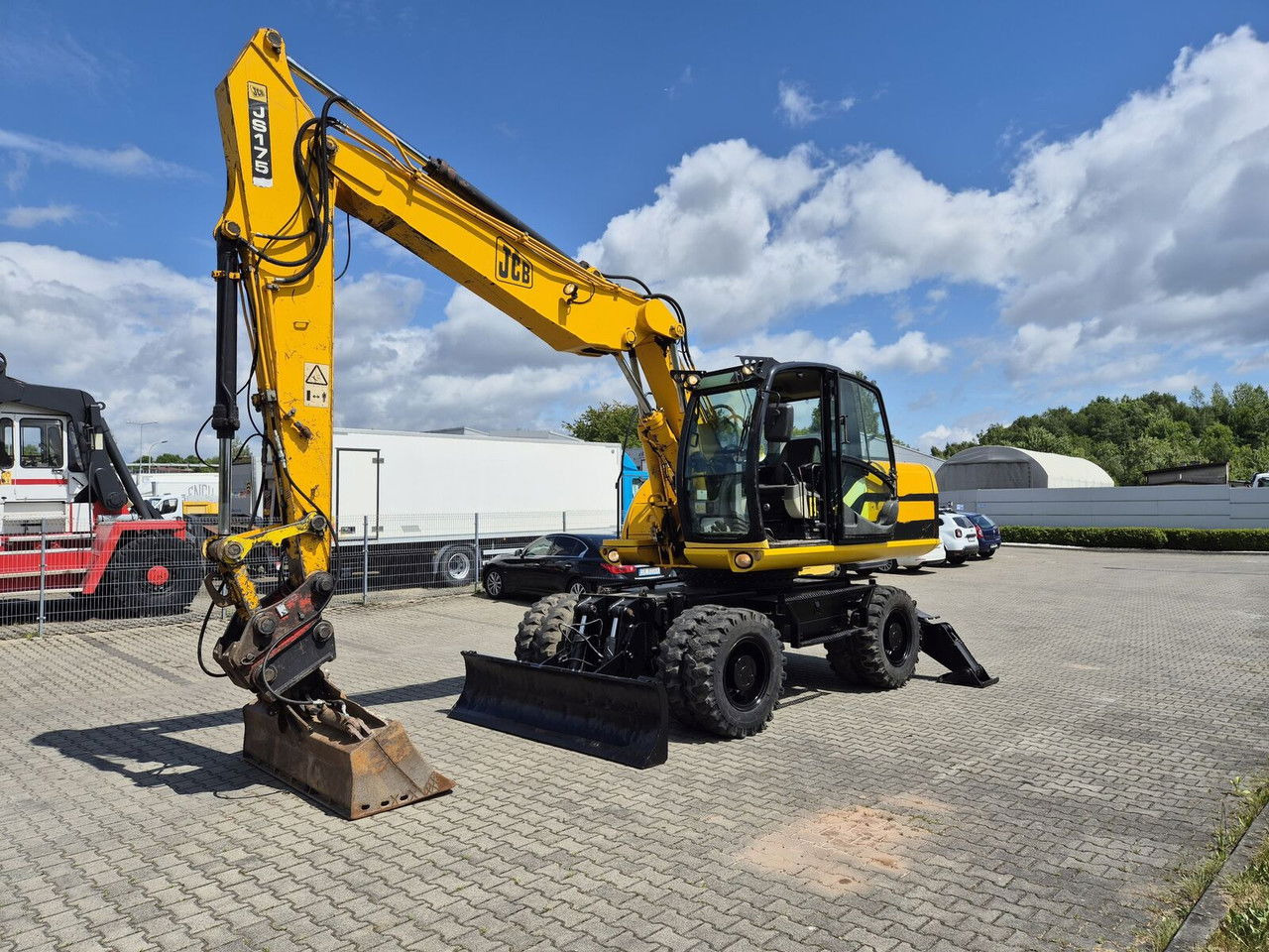JCB JS 175 W / NEW Tire / 1 Owner / Serviced - Wheel excavator: picture 3 JCB JS 175 W / NEW Tire / 1 Owner / Serviced - Wheel excavator: picture 3
